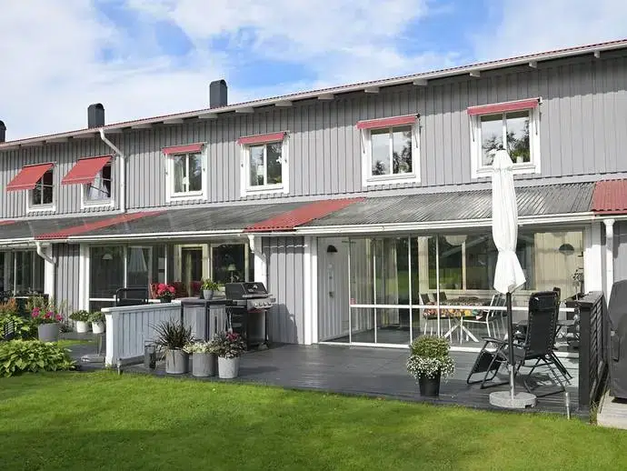 Semi-detached/terraced, 5 rooms, 115 m²