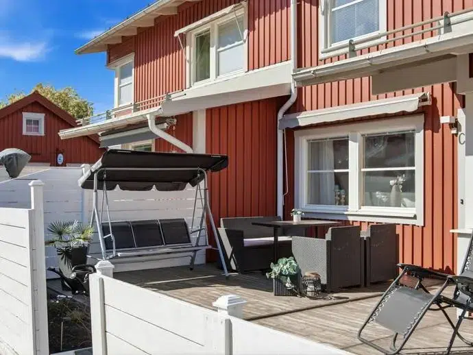 Semi-detached/terraced, 4 rooms, 110 m²