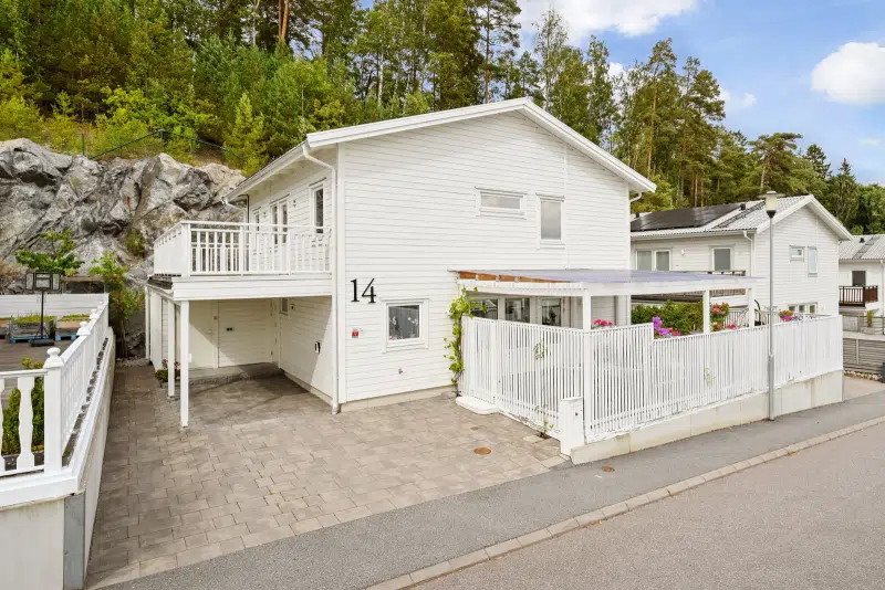 House, 5 rooms, 157 m² in Steninge