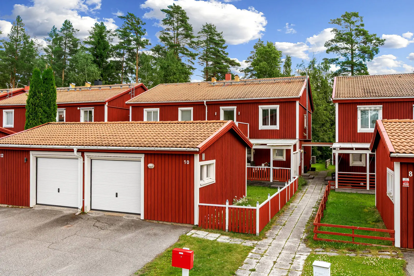 Bild 1 av 37 på Hemskogen 10