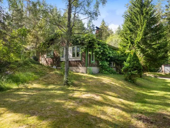Bild 1 av 21 på Stenknäcksvägen 4