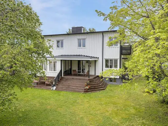 Villa, 7 rum, 179 m²