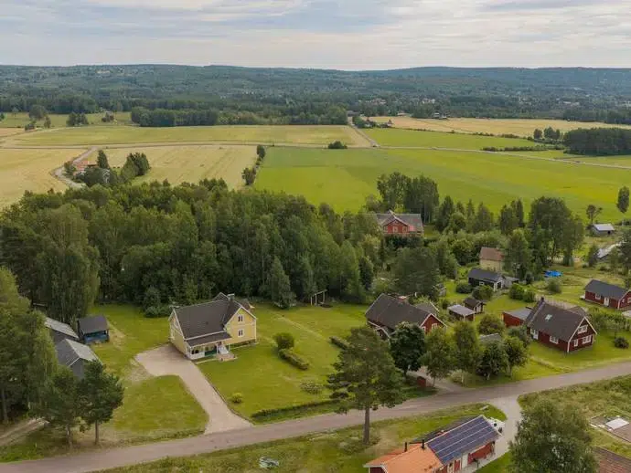 House, 5 rooms, 232 m²