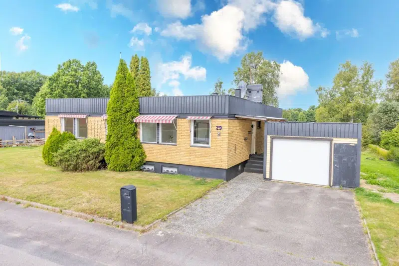 House, 6 rooms, 121 m² in Landsbro