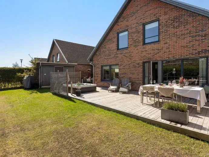 Villa, 6 rum, 155 m²
