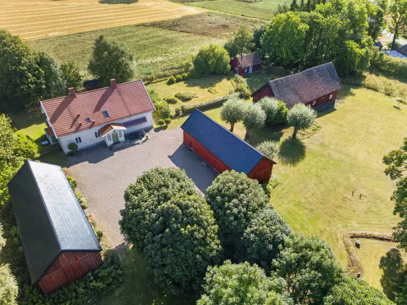 House, 11 rooms, 288 m² in Hångsdala