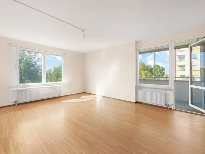 Image 1 of 21 of Jungfrudansen 36