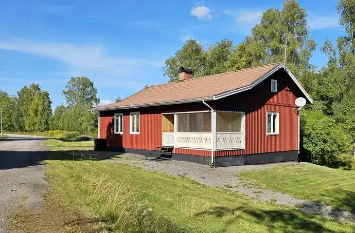 House, 3 rooms, 89 m² in Lesjöfors