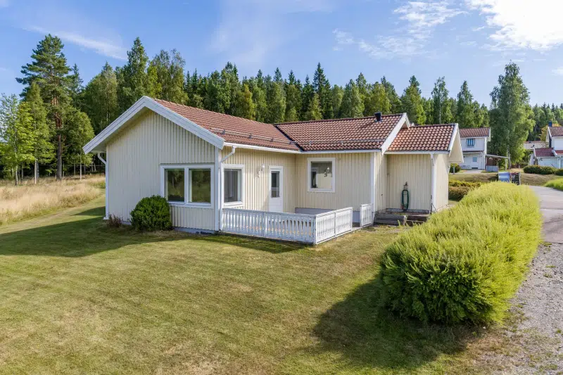 House, 3 rooms, 98 m²