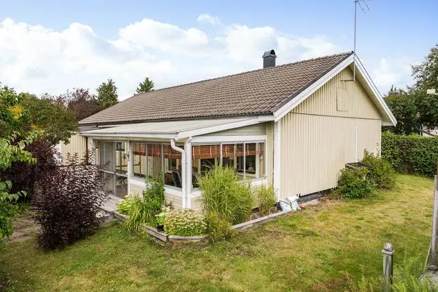 Image 1 of 21 of Krabbvägen 3
