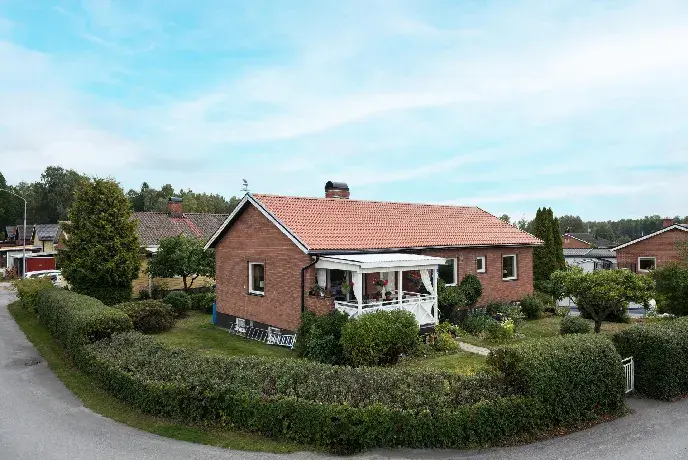 Bild 1 av 36 på Hasselvägen