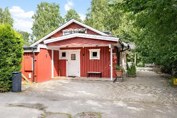 Villa, 7 rum, 192 m² i HÅBO