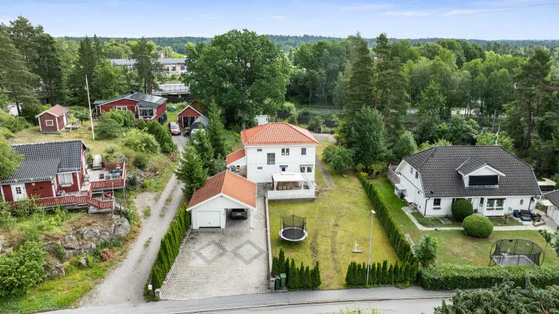House, 9 rooms, 193 m² in Haninge