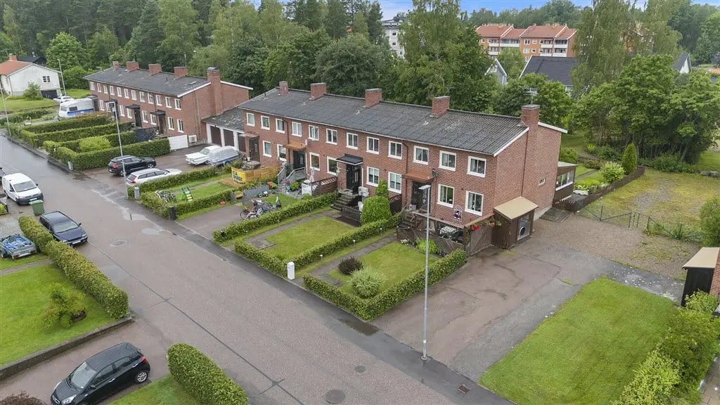 Bild 1 av 32 på Sagavägen 41C