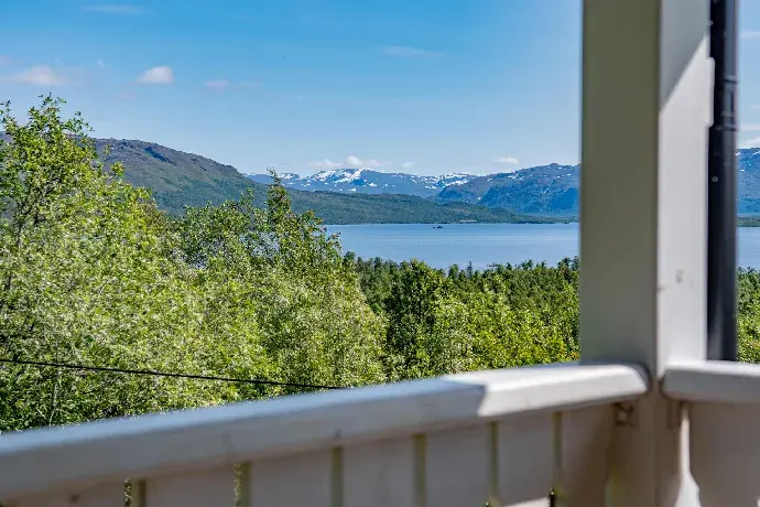 Bild 1 av 21 på Bredviken