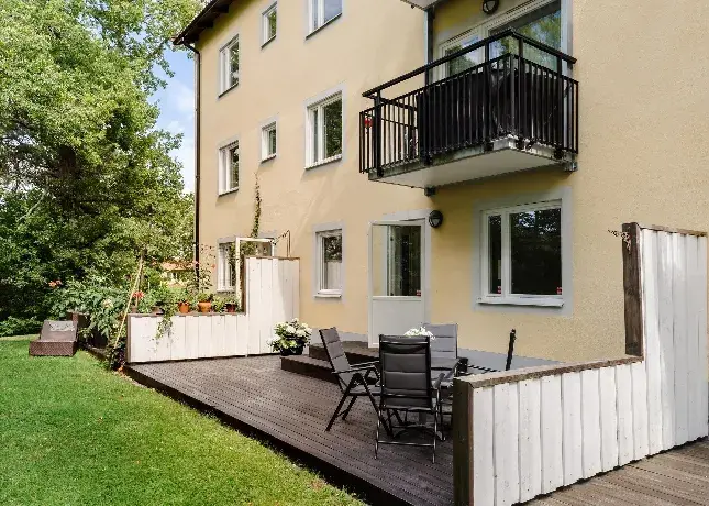 Bild 1 av 19 på Blåsippevägen