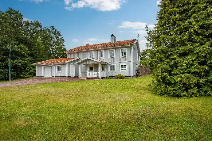 House, 4 rooms, 143 m² in Mönsterås