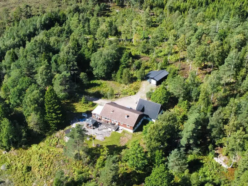 Gård, 4 rum, 156 m² i Alingsås