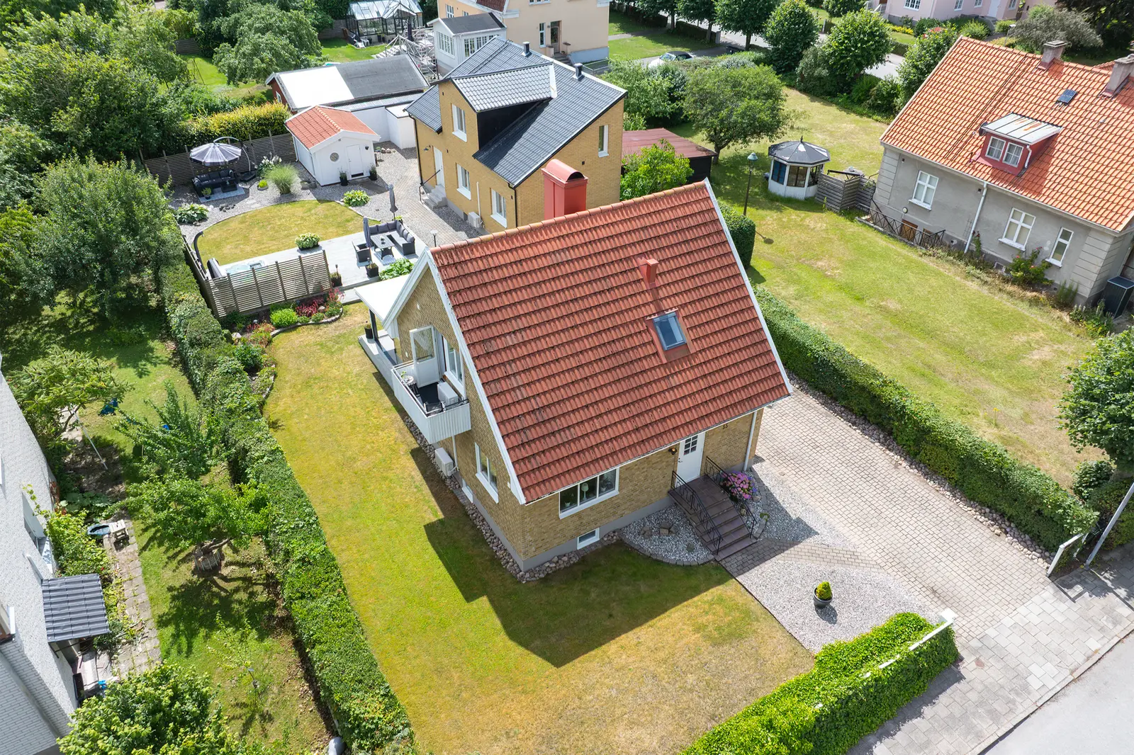 Image 1 of 41 of Malmgatan