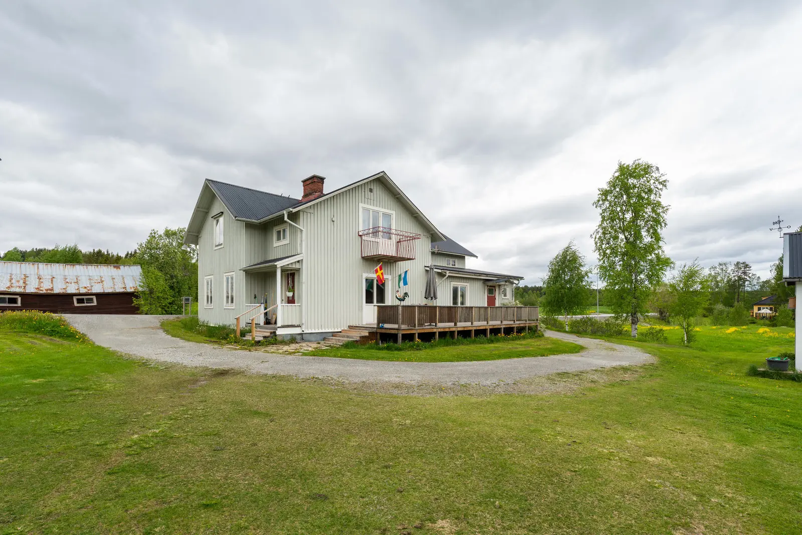 Image 1 of 41 of Lillhallen