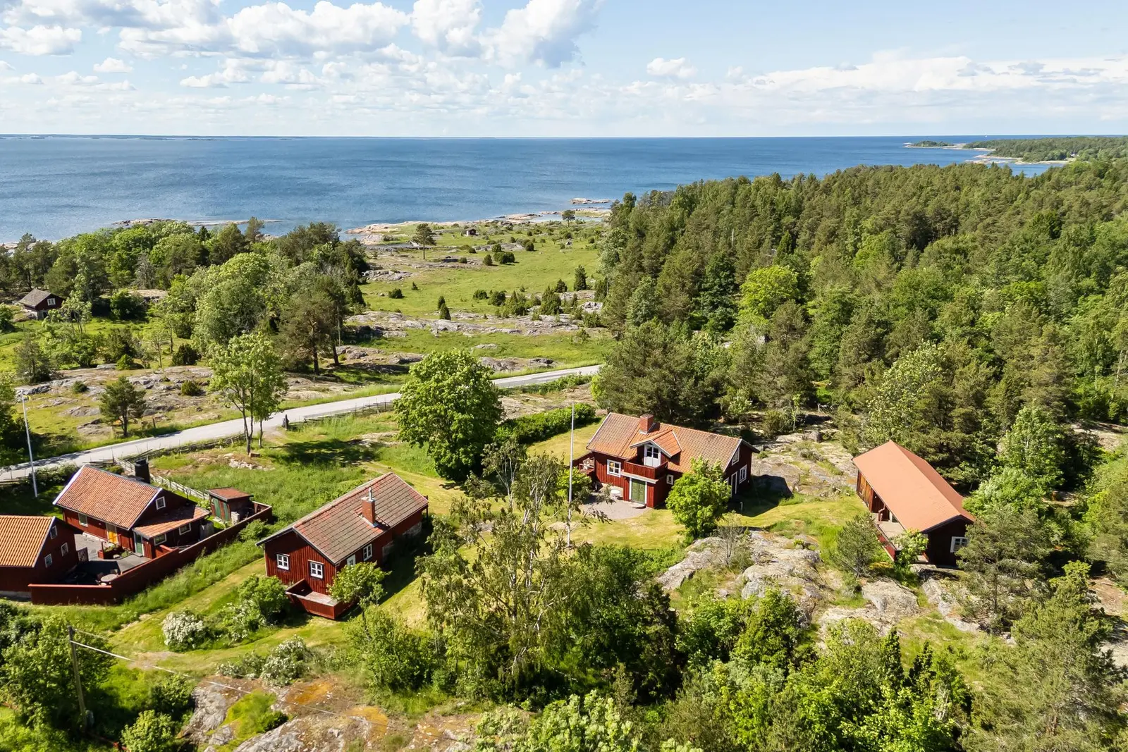 Bild 1 av 21 på Klockarboda