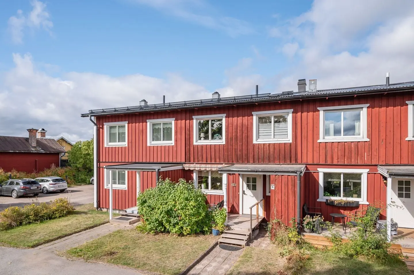 Bild 1 av 49 på Vikavägen 134B