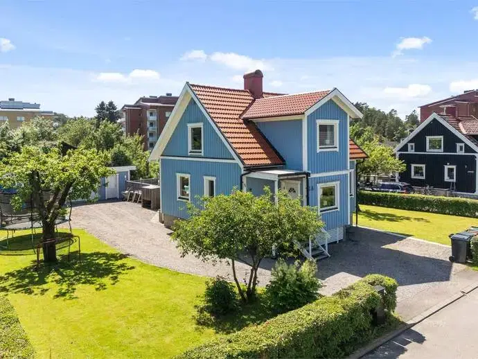 Villa, 6 rum, 99 m²