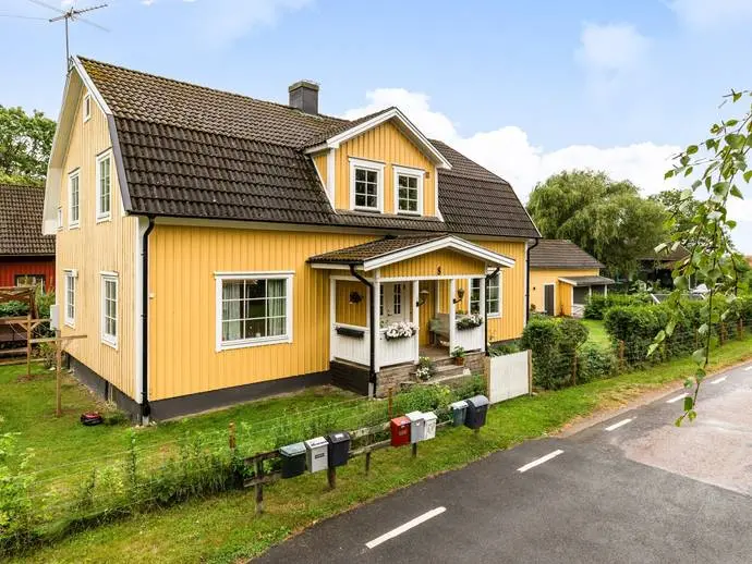 Bild 1 av 21 på Rusarpsvägen 8