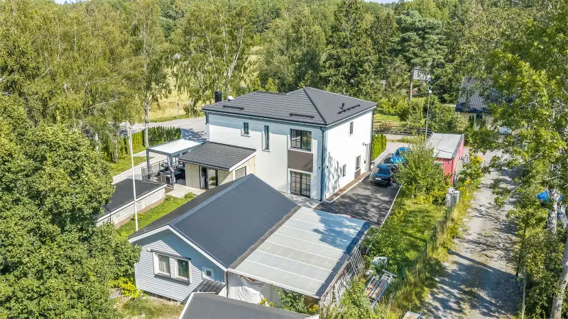 House, 7 rooms, 200 m²