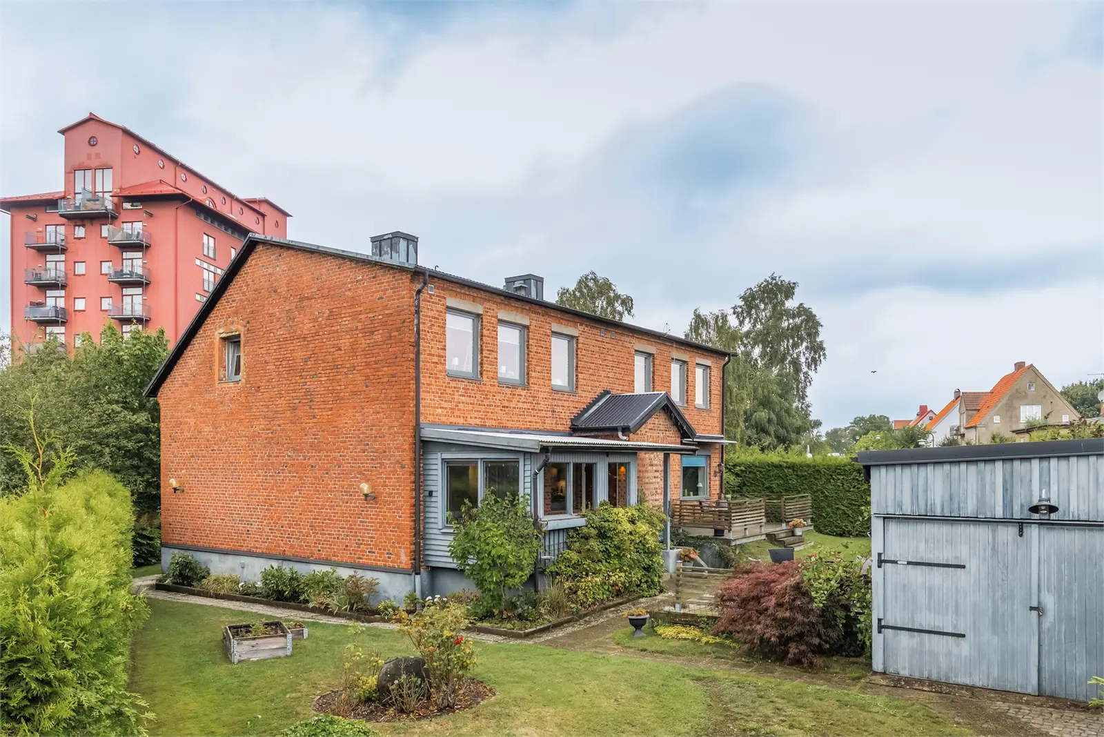 Bild 1 av 6 på Betgatan 1