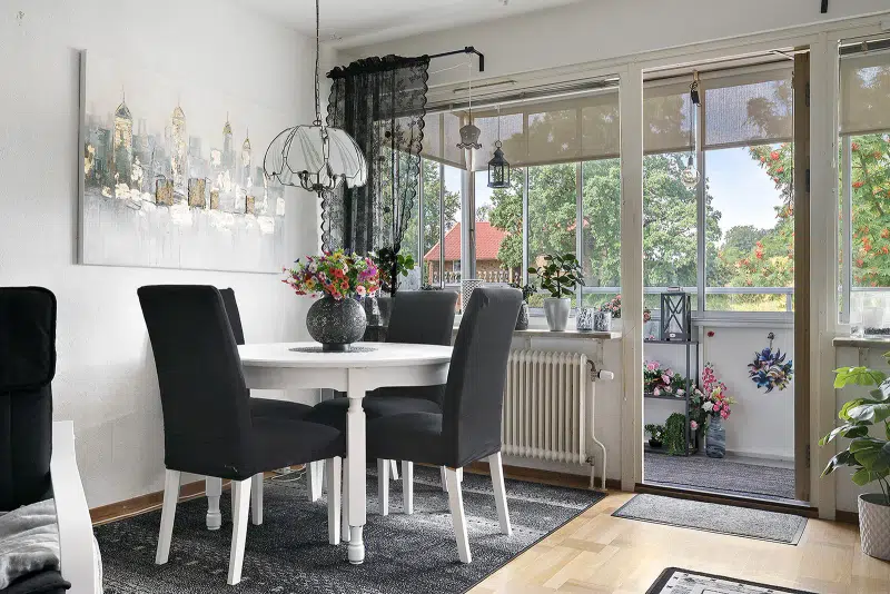Apartment, 5 rooms, 117 m²