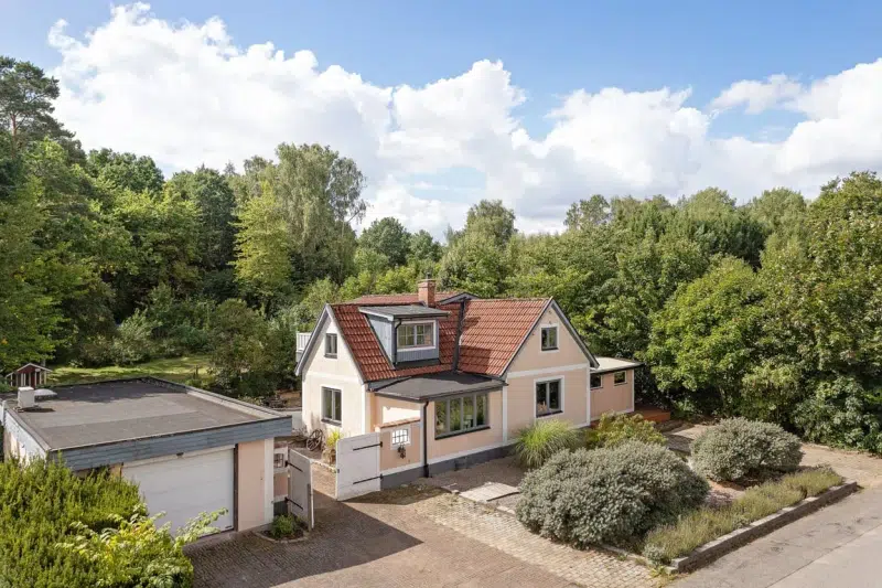 House, 7 rooms, 199 m² in Sjöbo