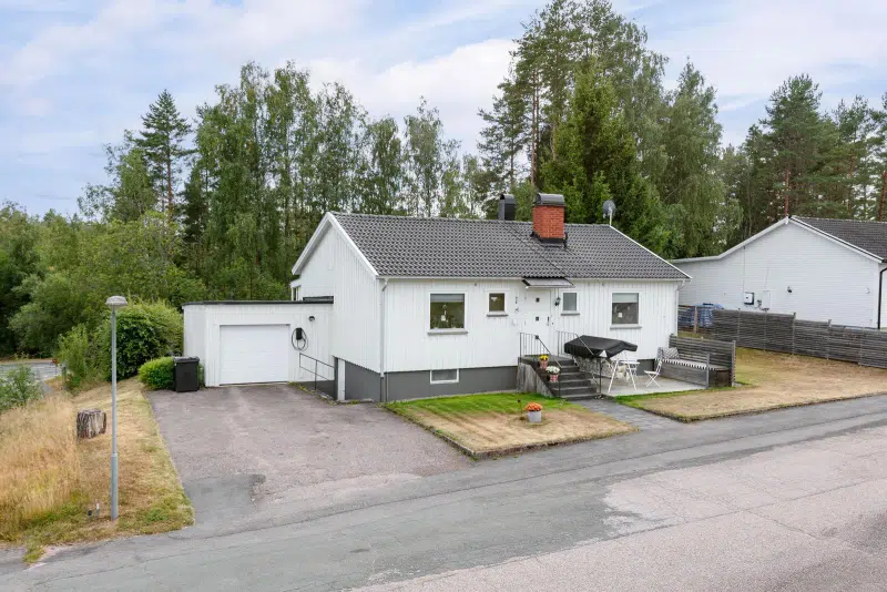 Villa, 5 rum, 82 m² i Bruzaholm