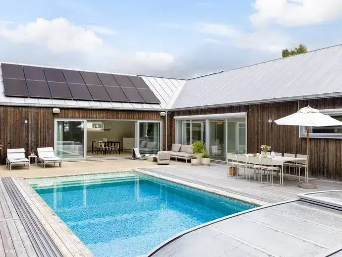 Villa, 6 rum, 220 m²