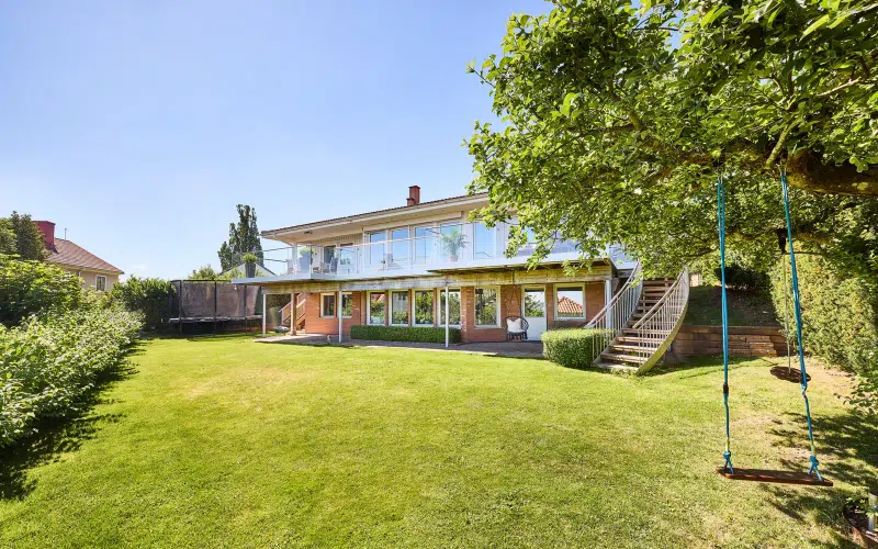 Villa, 10 rum, 210 m²