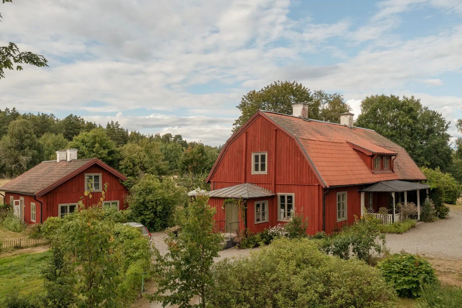 Image 1 of 21 of Svalsta prästgård 1