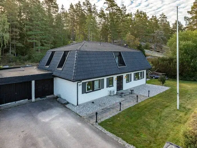 Villa, 7 rum, 199 m²
