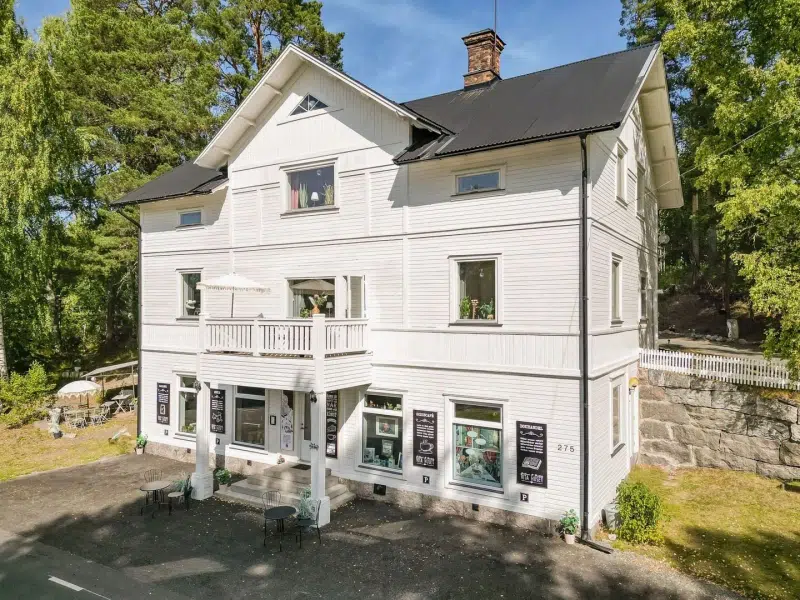 Villa, 10 rum, 260 m² i Falun