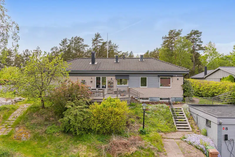 House, 8 rooms, 130 m²
