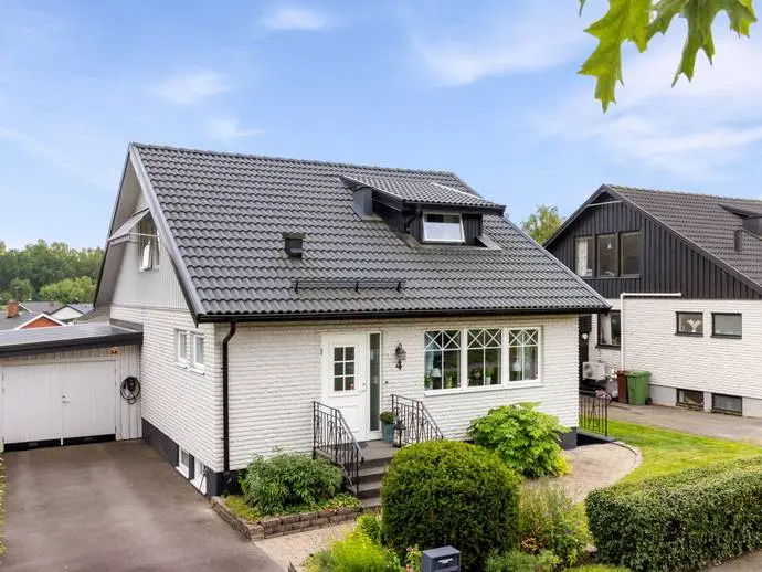 Image 1 of 21 of Aspvägen 4