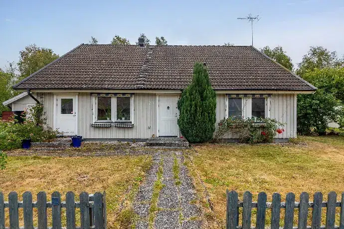 House, 4 rooms, 199 m² in Emmaboda