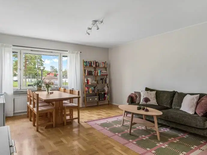 Apartment, 2 rooms, 61 m² in Umeå