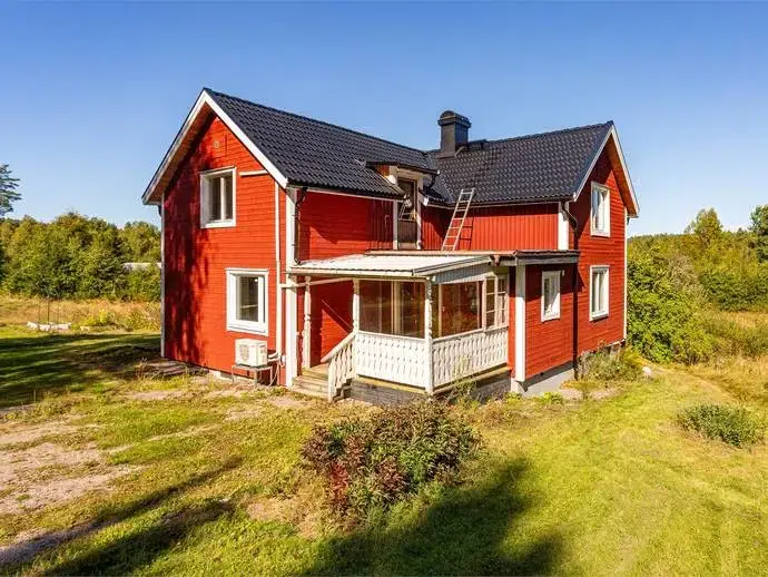 Farm, 5 rooms, 147 m²