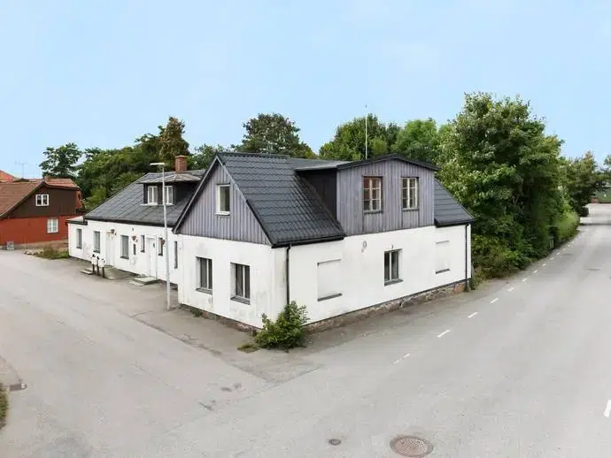 House, 10 rooms, 70 m²