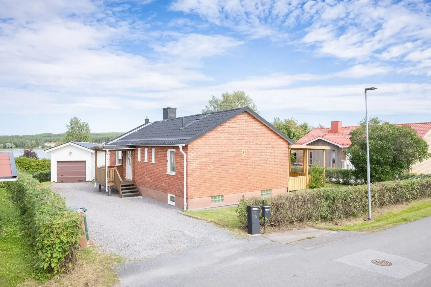 Bild 1 av 31 på Mårdvägen 3