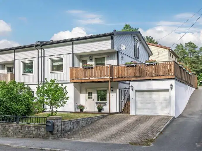 Apartment, 5 rooms, 183 m²