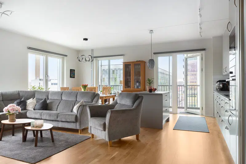 Apartment, 4 rooms, 107 m²