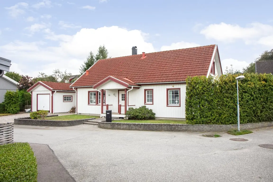 Bild 1 av 4 på Kullaborgsvägen 15