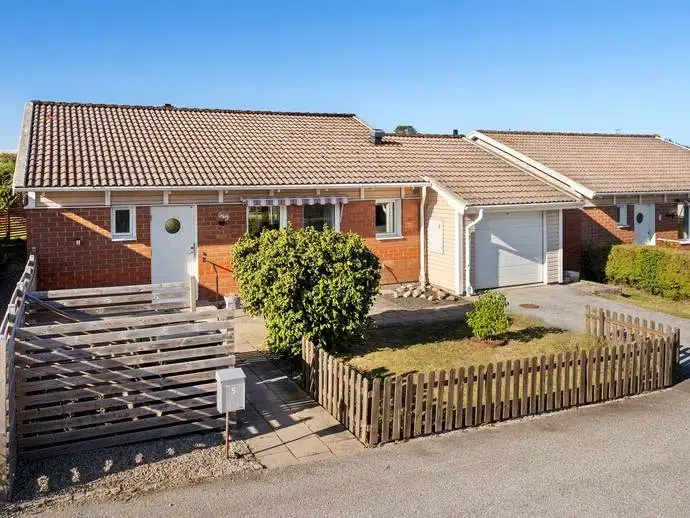 Semi-detached/terraced, 3 rooms, 81 m²
