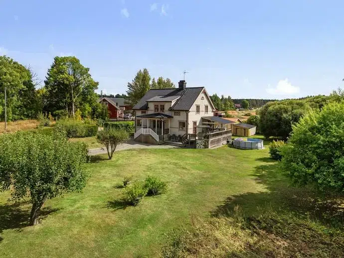 House, 7 rooms, 169 m²